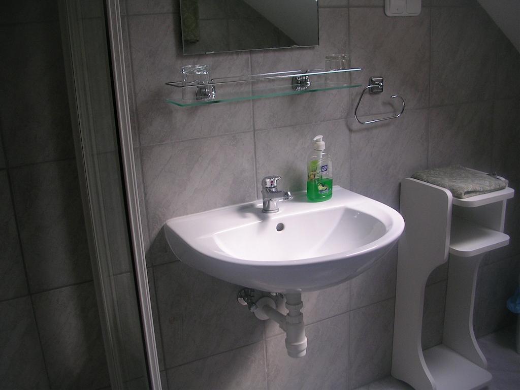 Hegyesi Vendeghaz Bed and Breakfast Gödöllő Δωμάτιο φωτογραφία