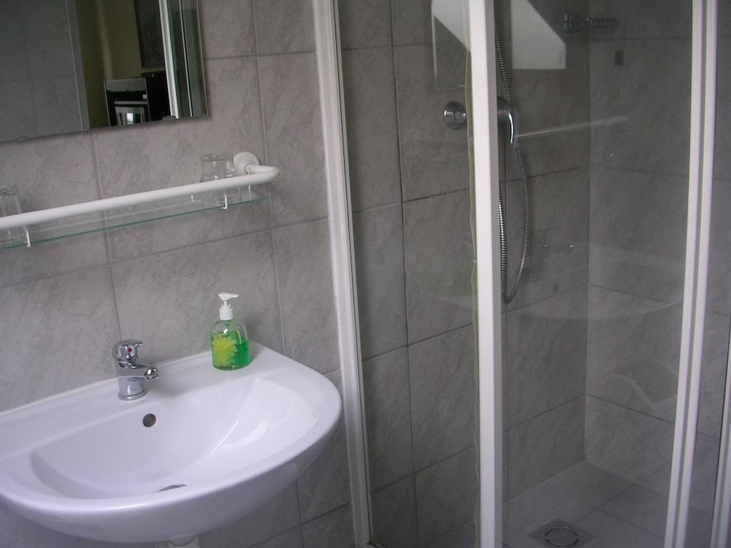 Hegyesi Vendeghaz Bed and Breakfast Gödöllő Δωμάτιο φωτογραφία